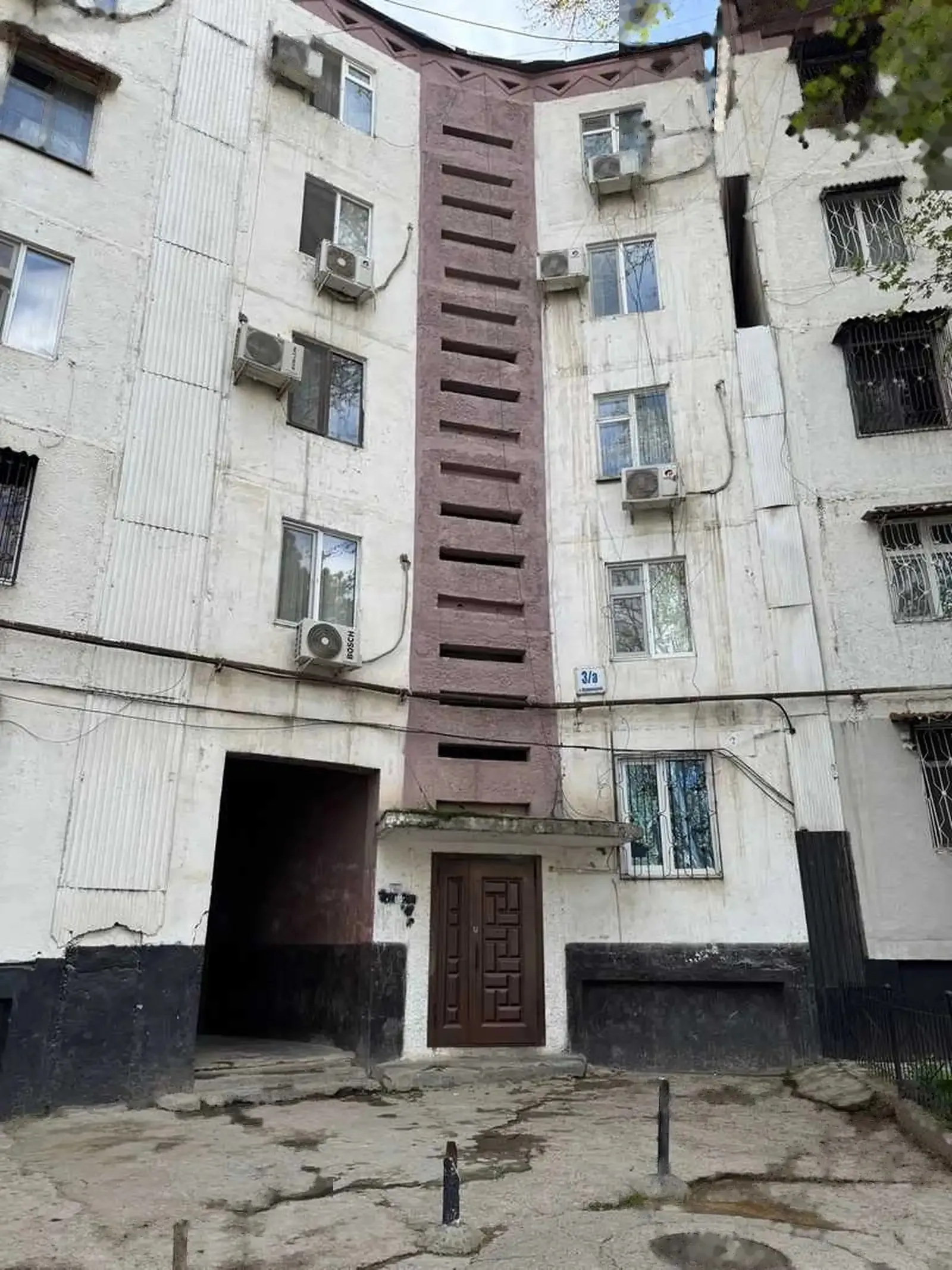 3-комн. квартира, 3 этаж, 59м², 102мкр