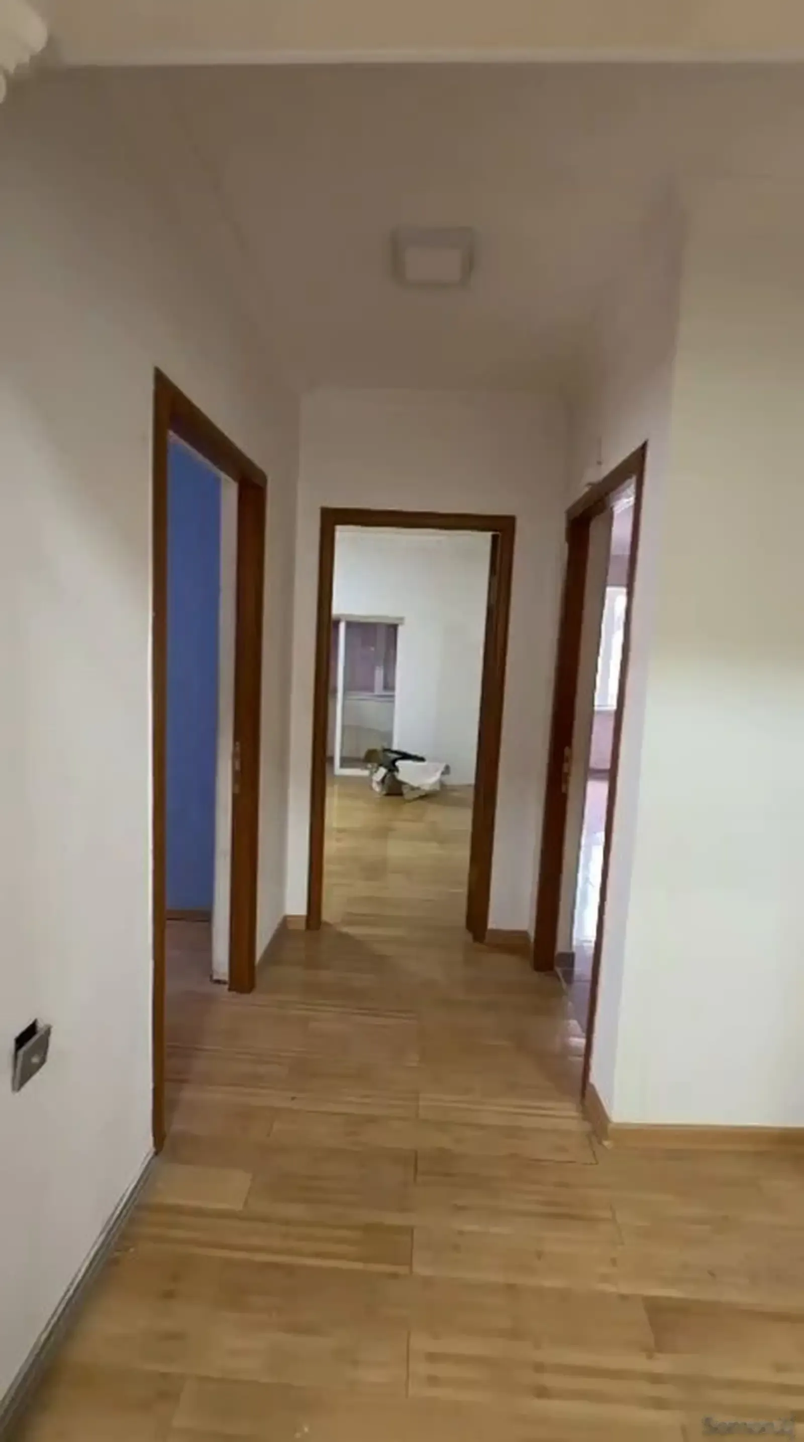 4-комн. квартира, 2 этаж, 87 м², Цум, Сбоку от школы № 8