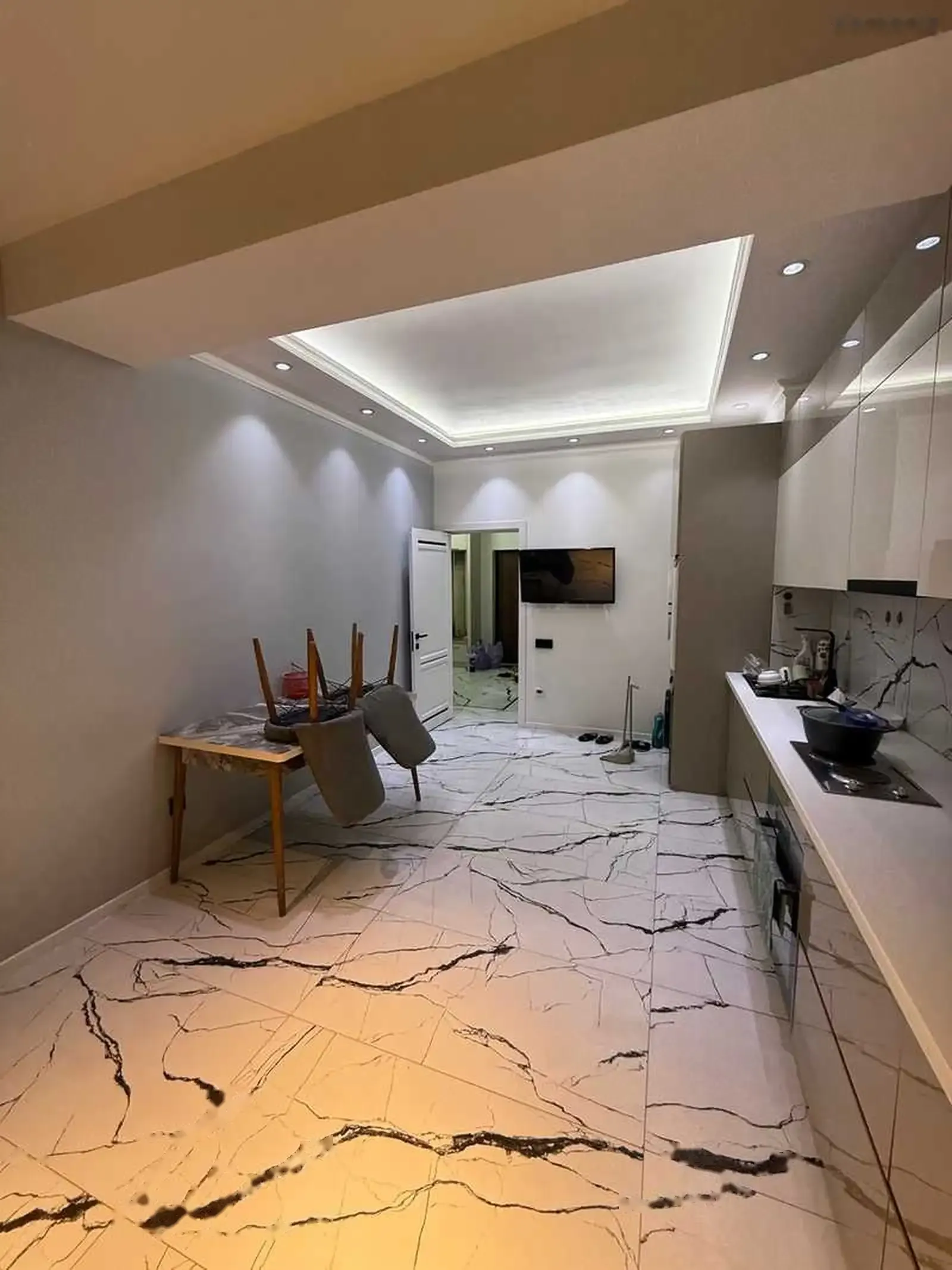 2-комн. квартира, 10 этаж, 96м², Овир