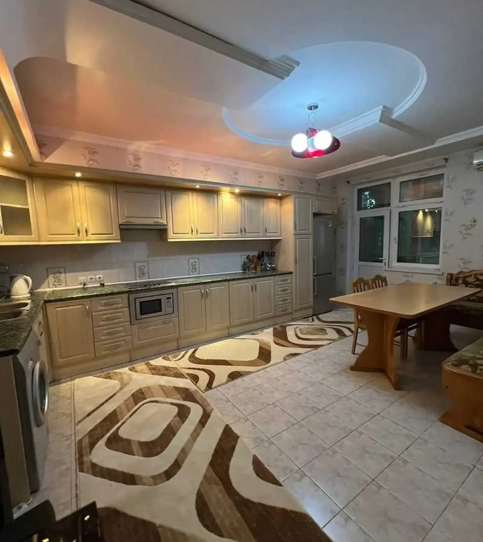 2-комн. квартира, 2 этаж, 96м²,  Сомони
