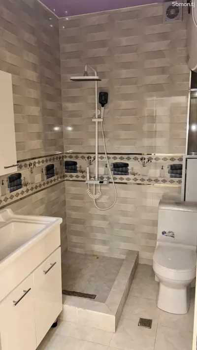 2-комн. квартира, 5 этаж, 60м², гранд отель