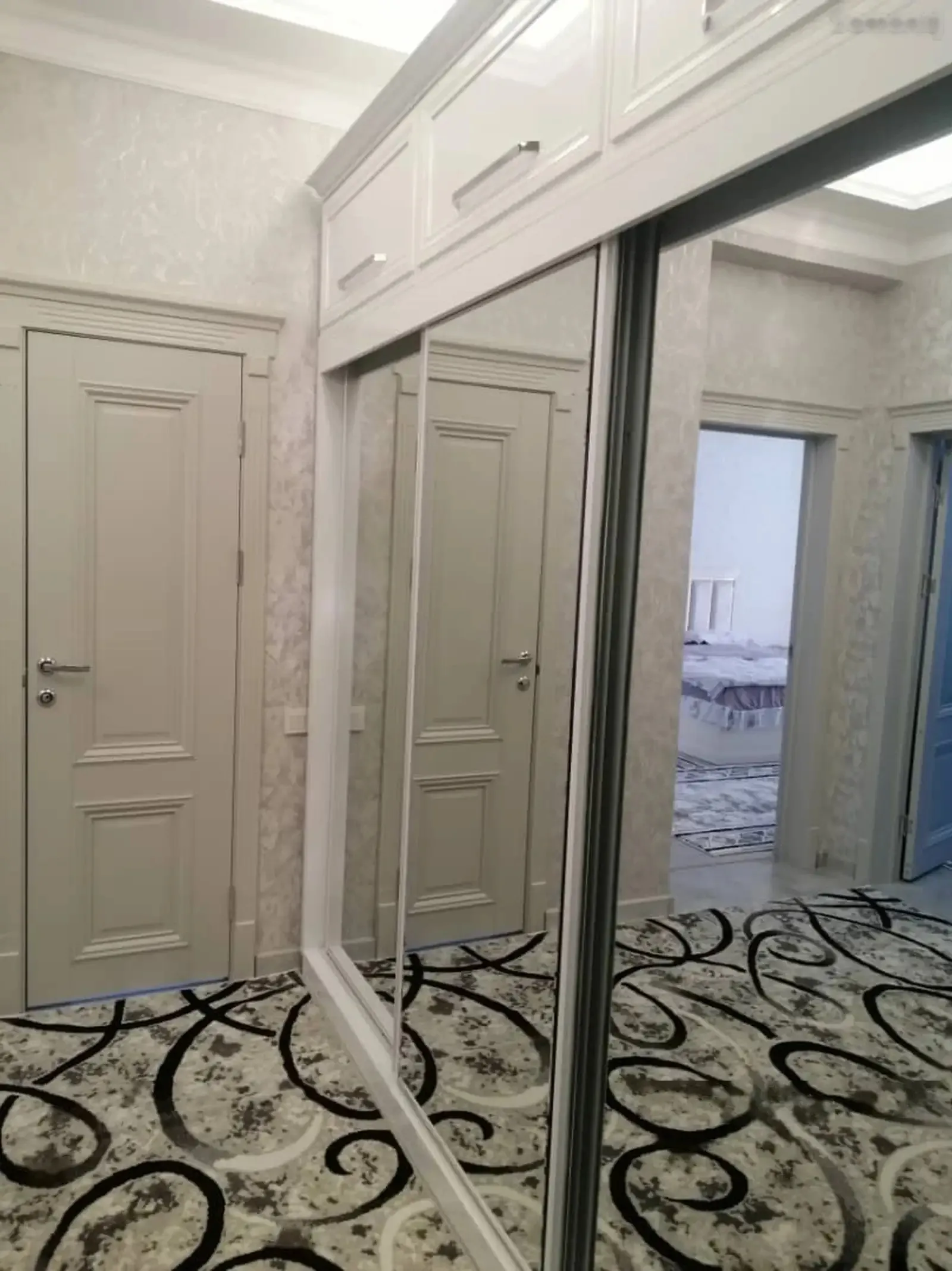 2-комн. квартира, 9 этаж, 95м², Посольствои Россия