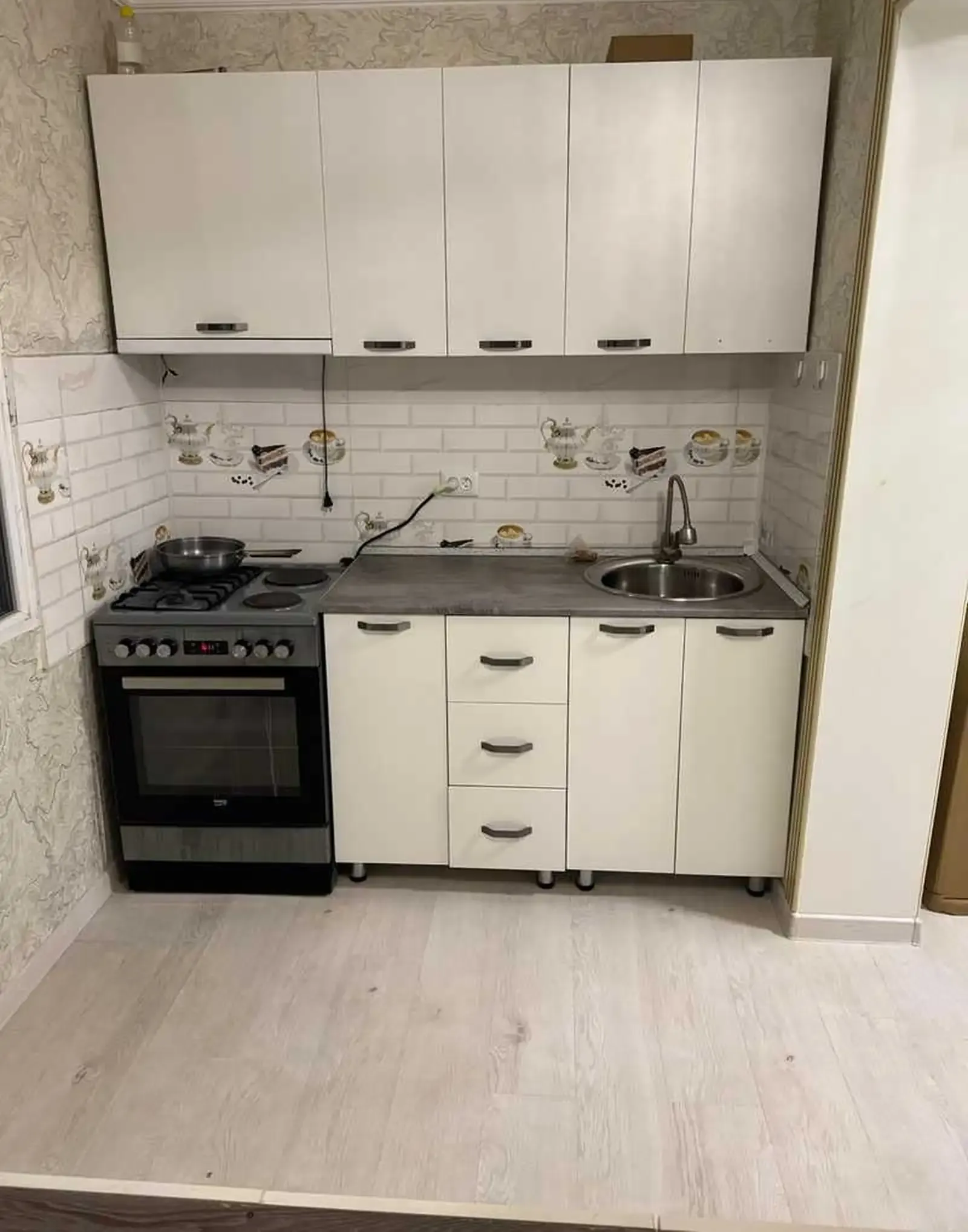 3-комн. квартира, 3 этаж, 72м², 102 мкр