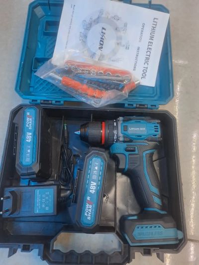 Шуруповерт Makita