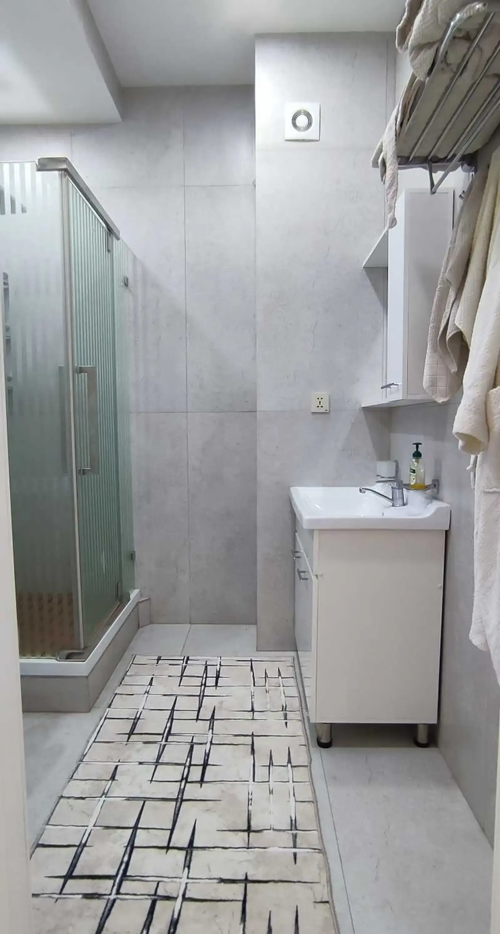 2-комн. квартира, 9 этаж, 100м², И. Сомони