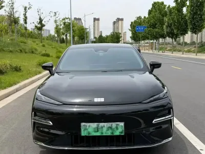 Geely Galaxy E8, 2025