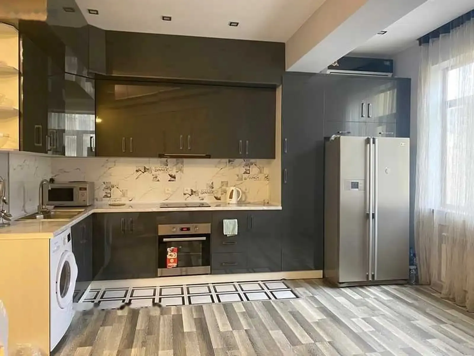 2-комн. квартира, 12 этаж, 107м², Дом печати