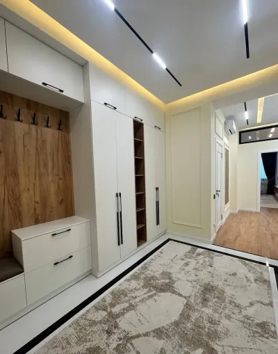 2-комн. квартира, 6 этаж, 69 м², Пеши Славянский Университет