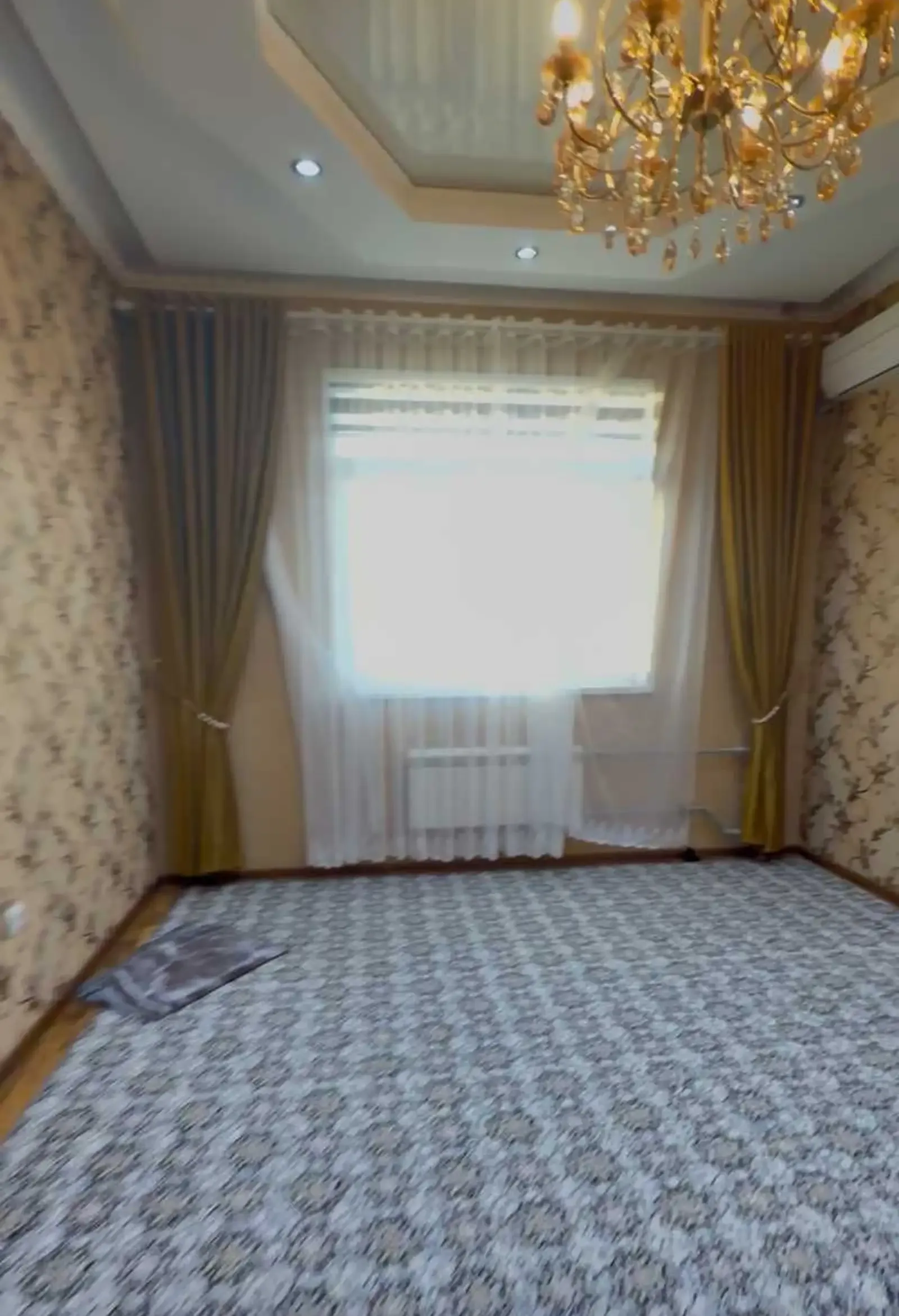 3-комн. квартира, 4 этаж, 82м², Зарафшон