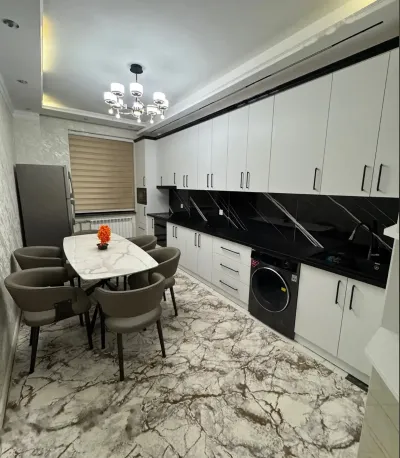 3-комн. квартира, 2 этаж, 125м², Сино