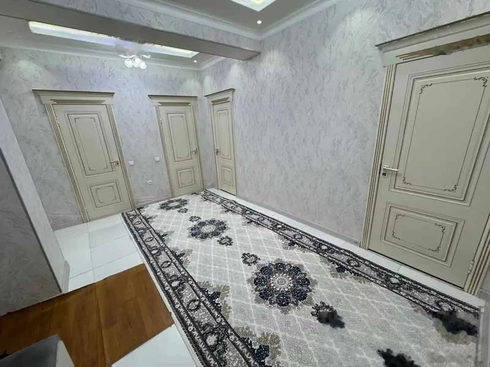 2-комн. квартира, 8 этаж, 82м², Шохмансур