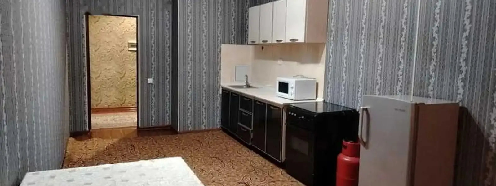 3-комн. квартира, 4 этаж, 130м², Шохмансур