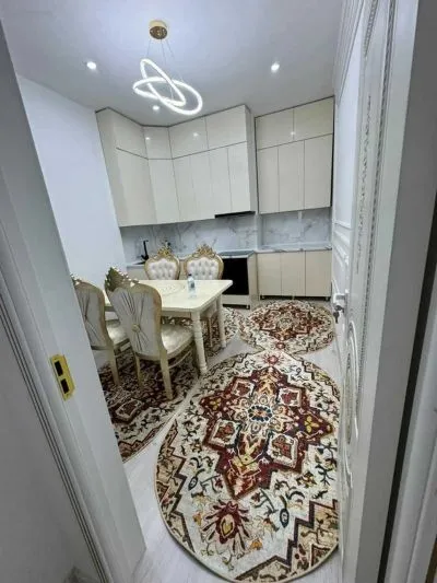 2-комн. квартира, 16 этаж, 81м², 112мкр