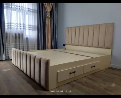 Кровать мед матрасом