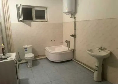 2-комн. квартира, 4 этаж, 90м², Шохмансур