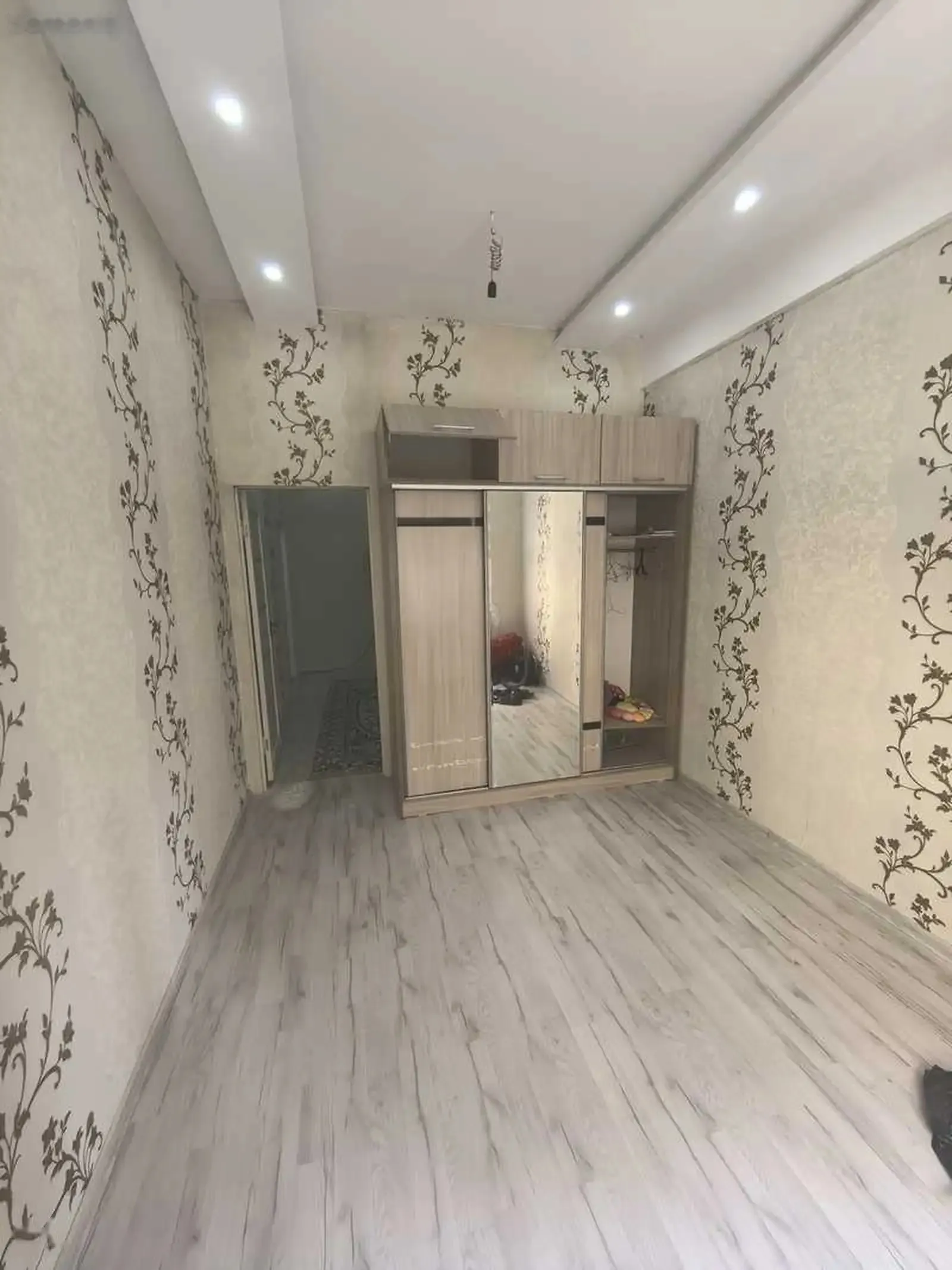 3-комн. квартира, 3 этаж, 72м², Сино