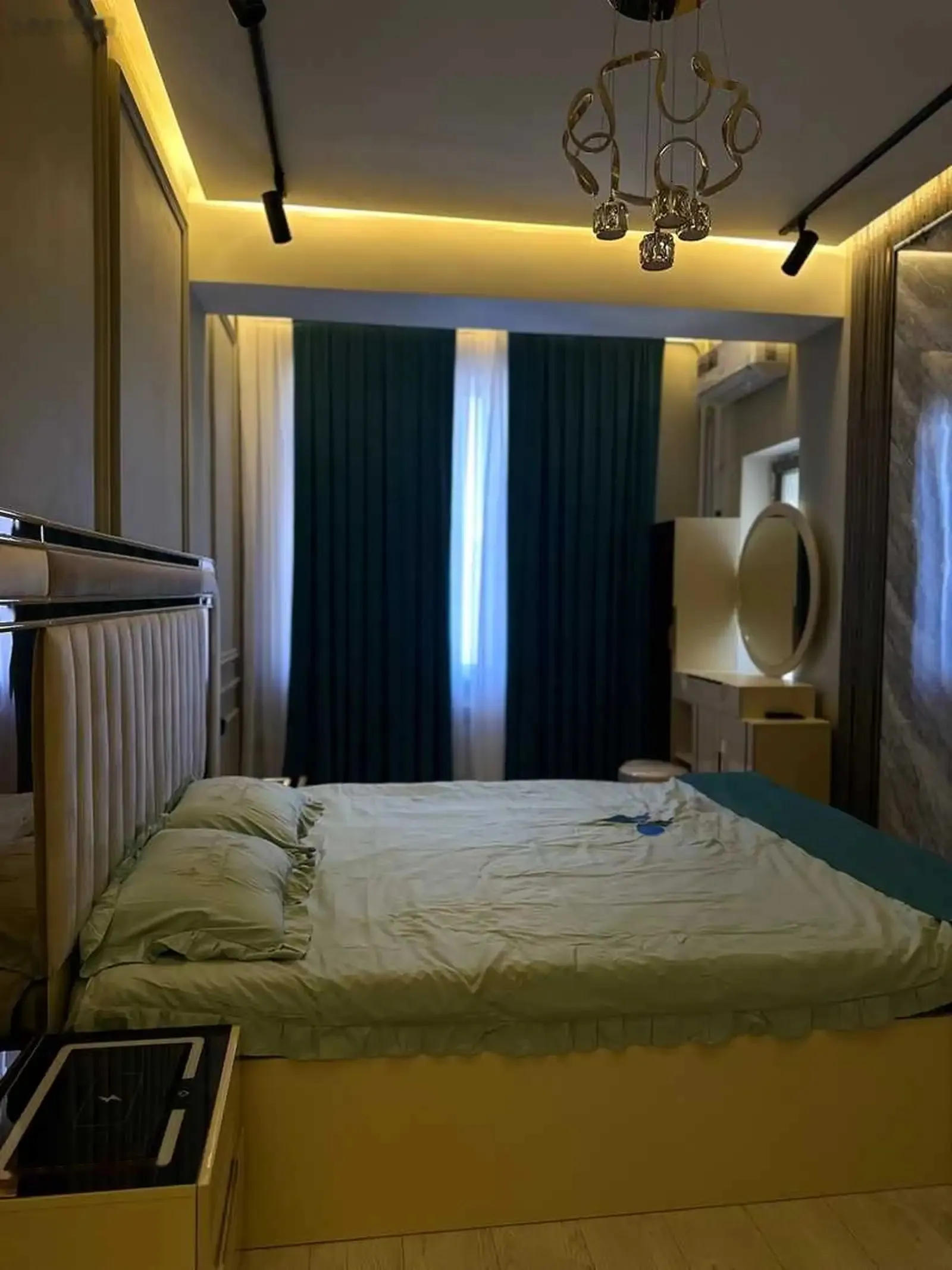 2-комн. квартира, 13 этаж, 65м², Овир