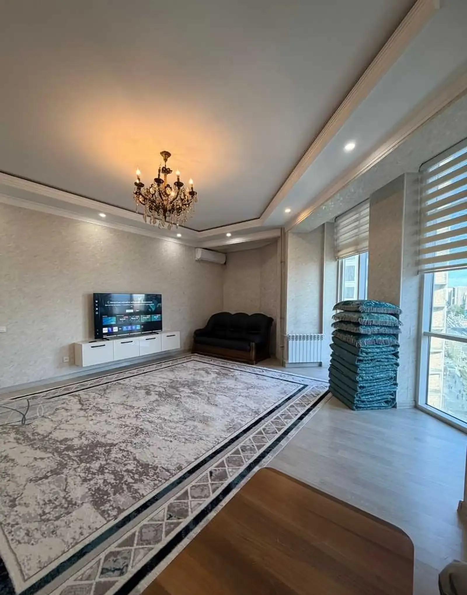 2-комн. квартира, 9 этаж, 82м², Ёқут 2000,Доми Зирбак
