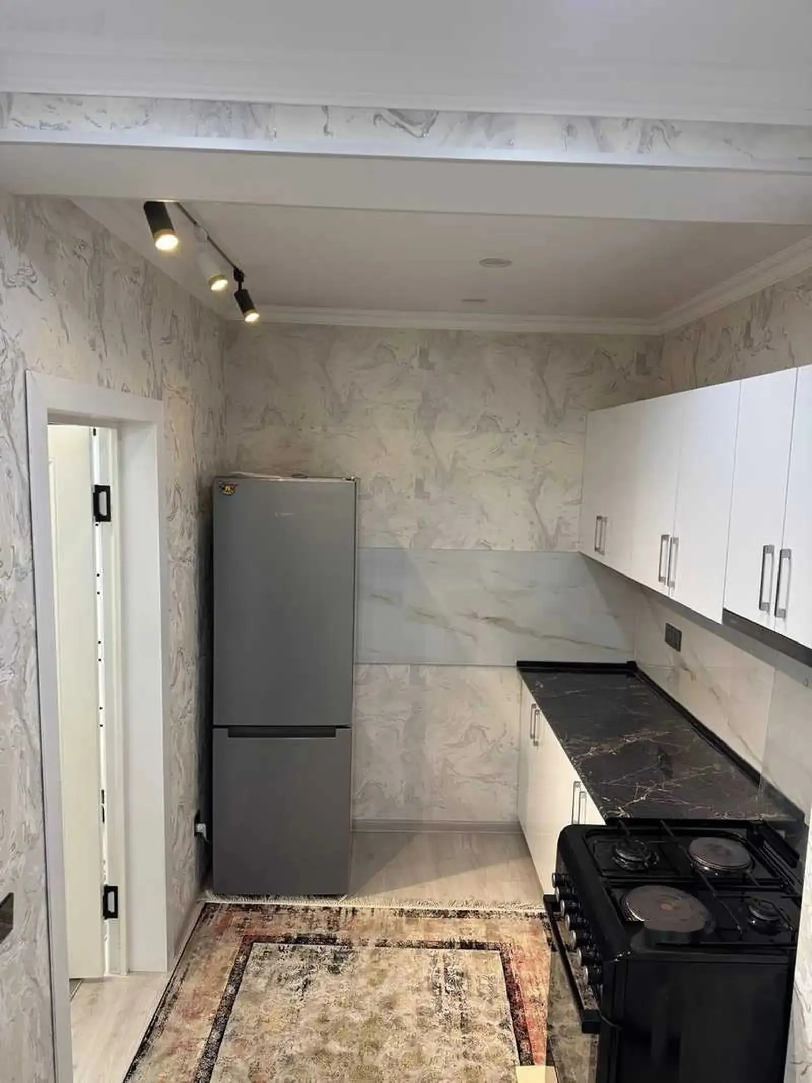 2-комн. квартира, 12 этаж, 62м², 102 мкр,дом Пайкар
