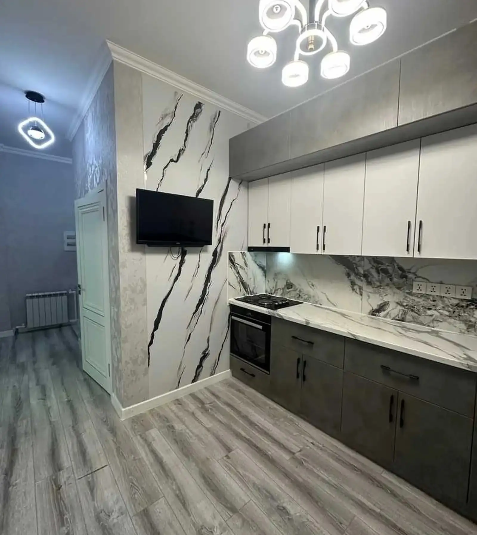 2-комн. квартира, 14 этаж, 54м², Фирдавси