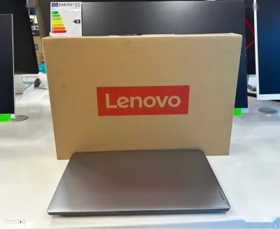 Ноутбук Lenovo core i 3