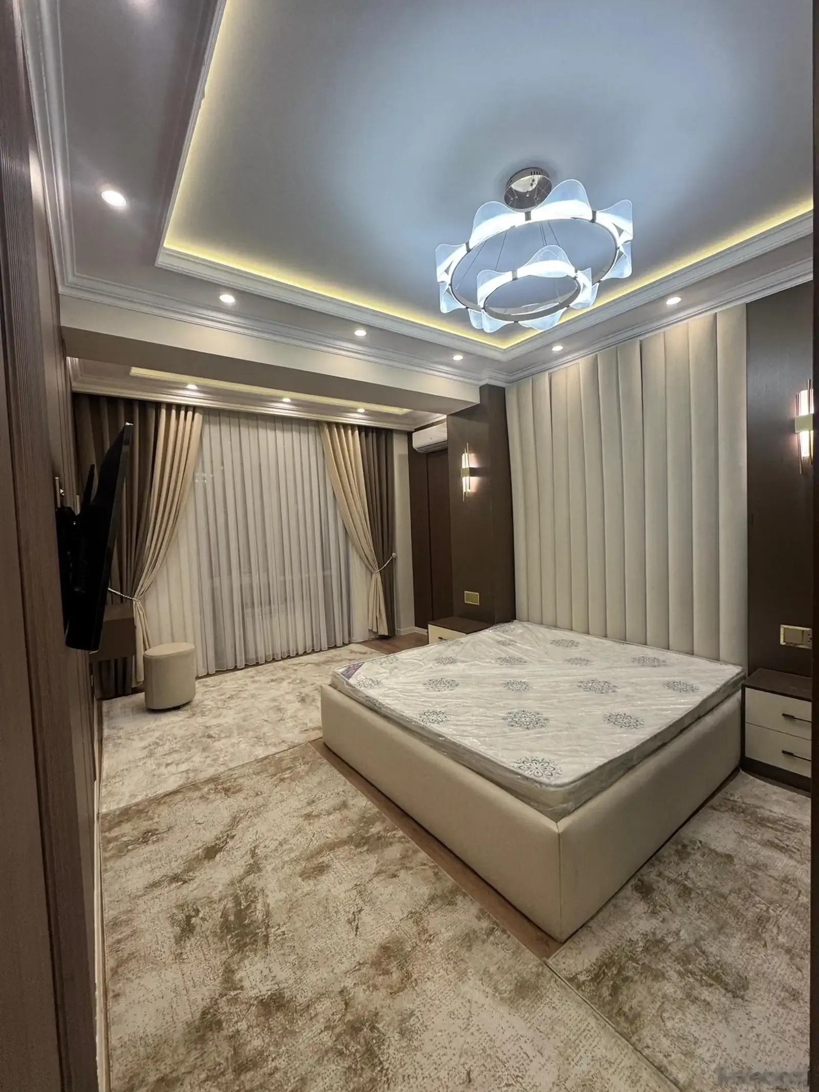 2-комн. квартира, 12 этаж, 92 м², Проспект Айни, напротив Гуля Голд (Дом Махмуда)