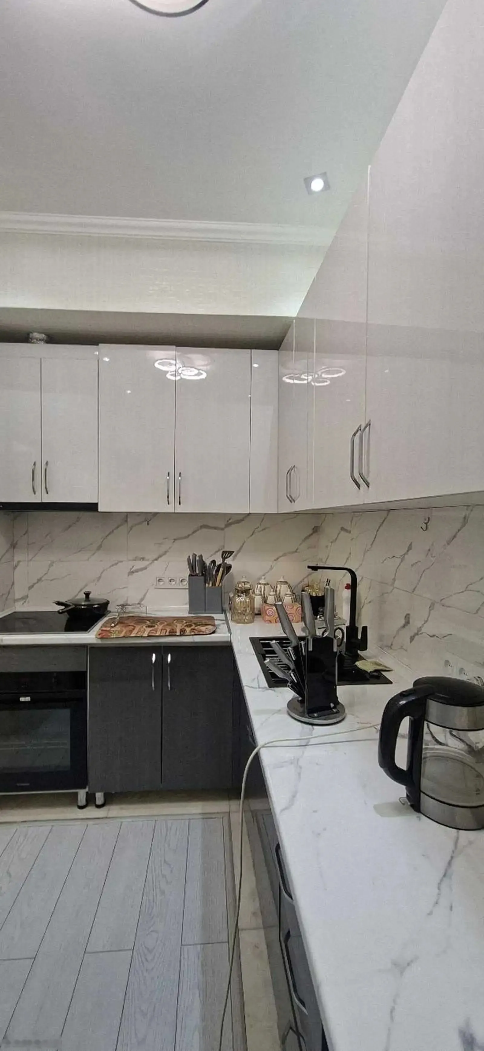2-комн. квартира, 14 этаж, 53м², Скорый