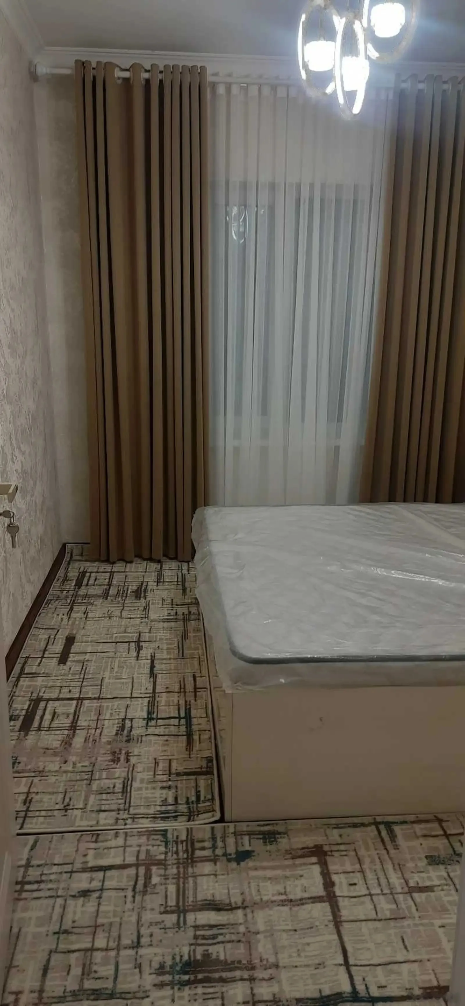 3-комн. квартира, 2 этаж, 76м², Исмоили Сомони