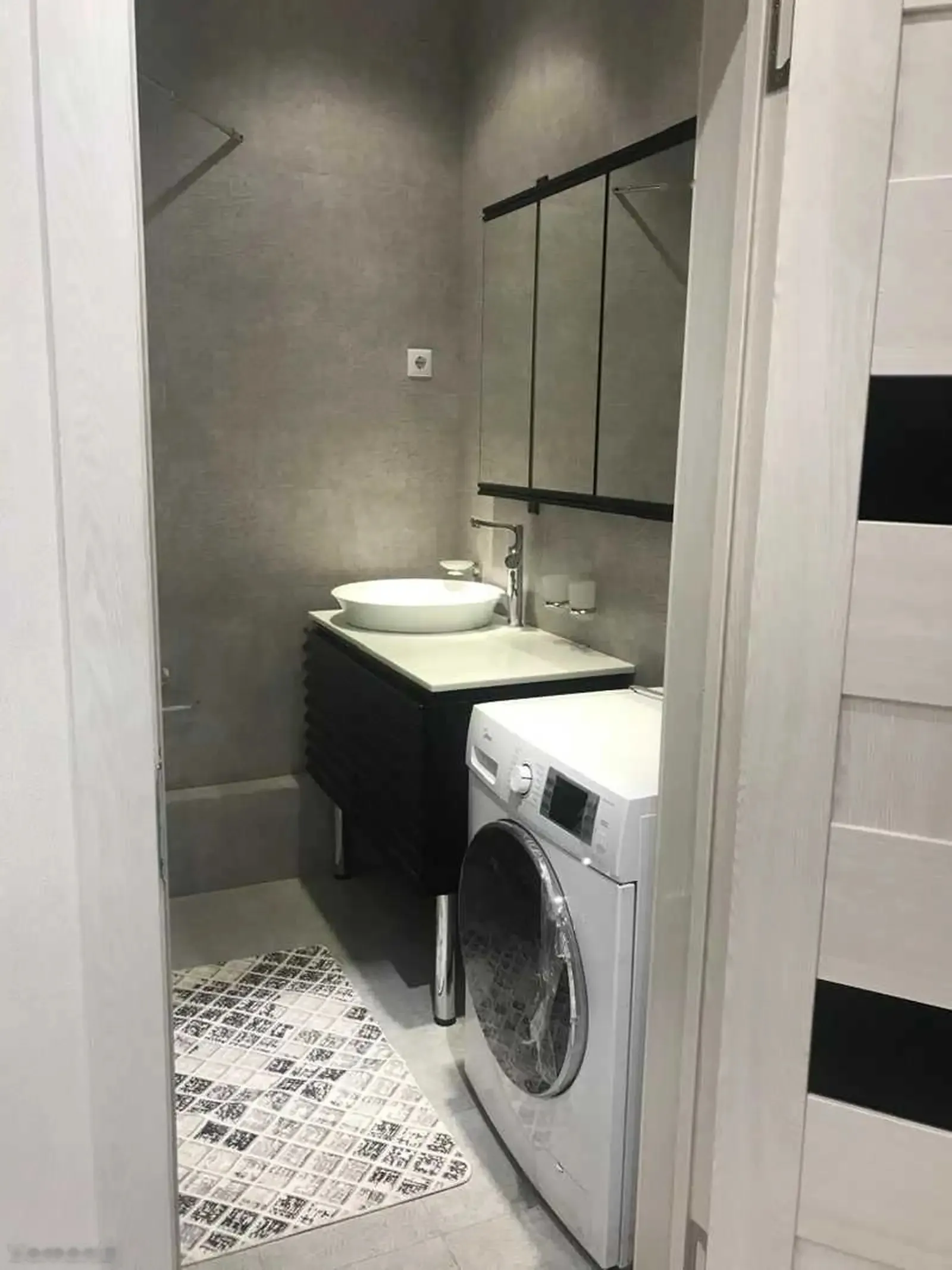 2-комн. квартира, 13 этаж, 120м², ориентир ОВИР
