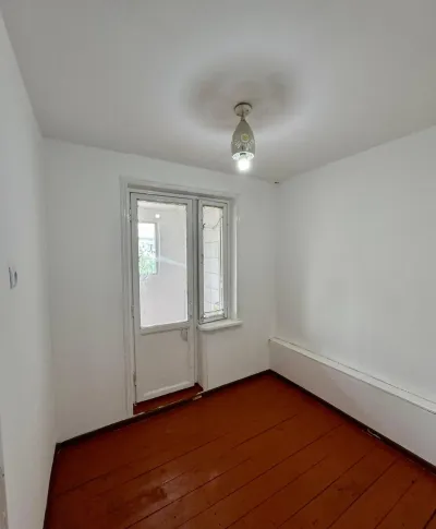 1-комн. квартира, 4 этаж, 40 м², 64мкр