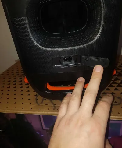 Колонка JBL 110