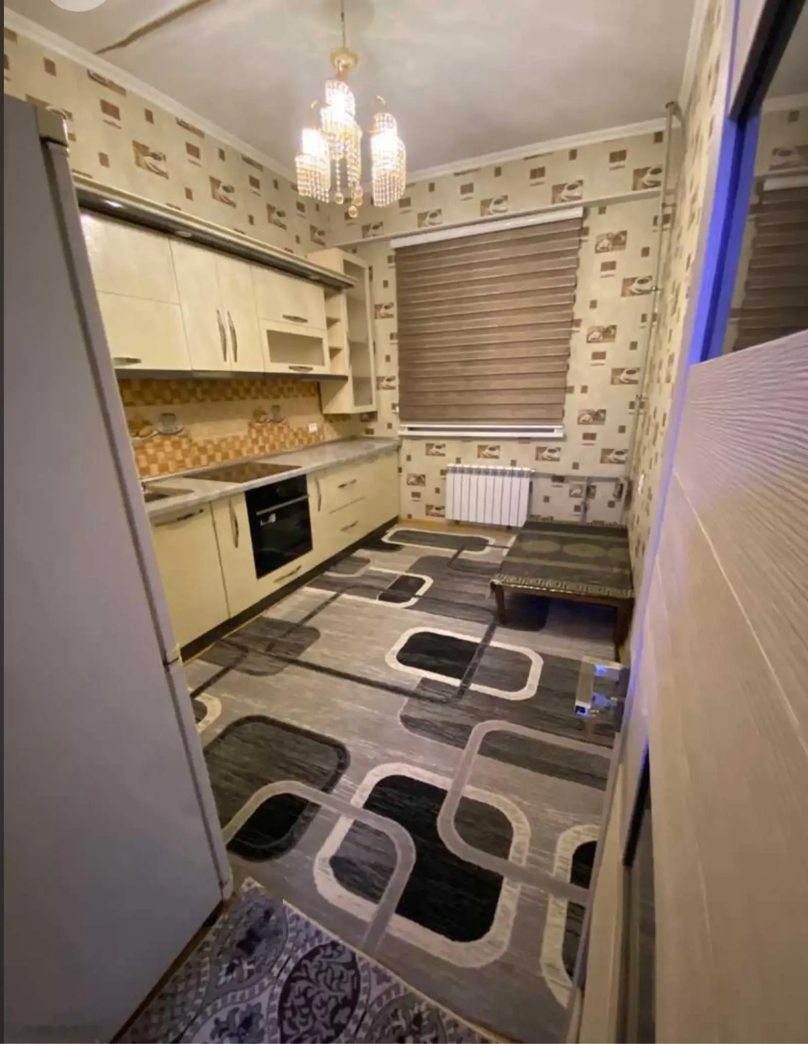 3-комн. квартира, 2 этаж, 100м², Сино