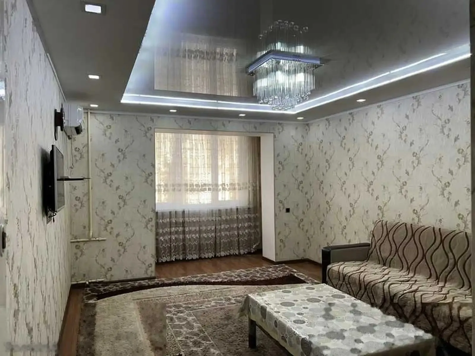2-комн. квартира, 2 этаж, 60м², Ослиные Уши, Роддом 2, Чучабирён