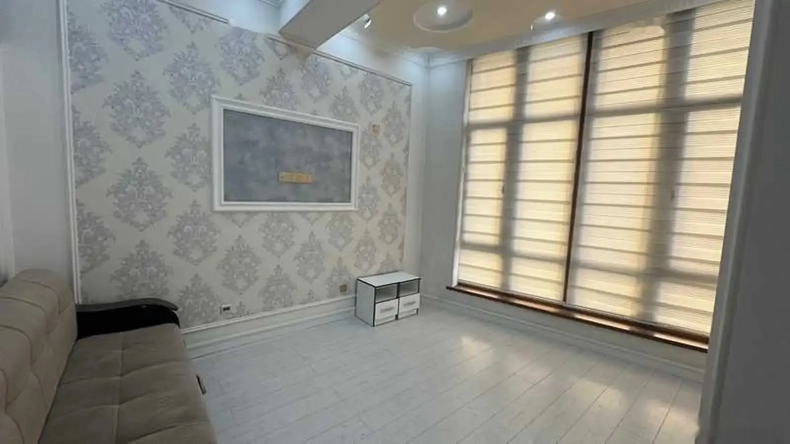 3-комн. квартира, 2 этаж, 67м², Шохмансур