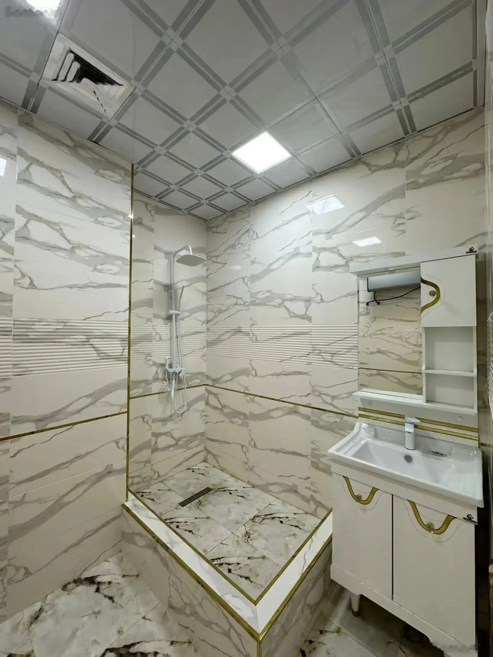 3-комн. квартира, 15 этаж, 130м², Шохмансур