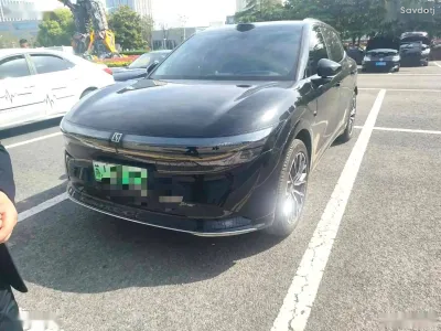 Zeekr 7X, 2025