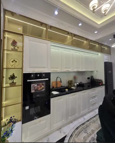2-комн. квартира, 3 этаж, 68м², Фирдавси