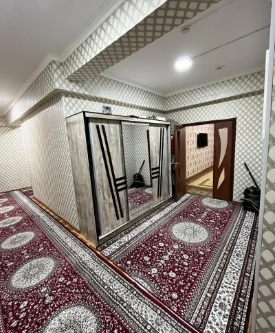 3-комн. квартира, 3 этаж, 120 м², И. Сомони (Медгородок)