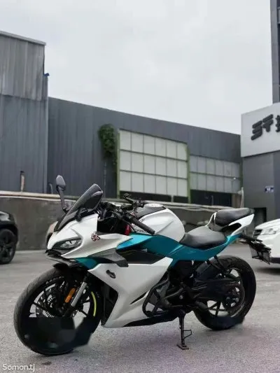 Мотоцикл CFMOTO SR