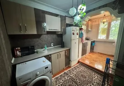 4-комн. квартира, 3 этаж, 95м², Сино