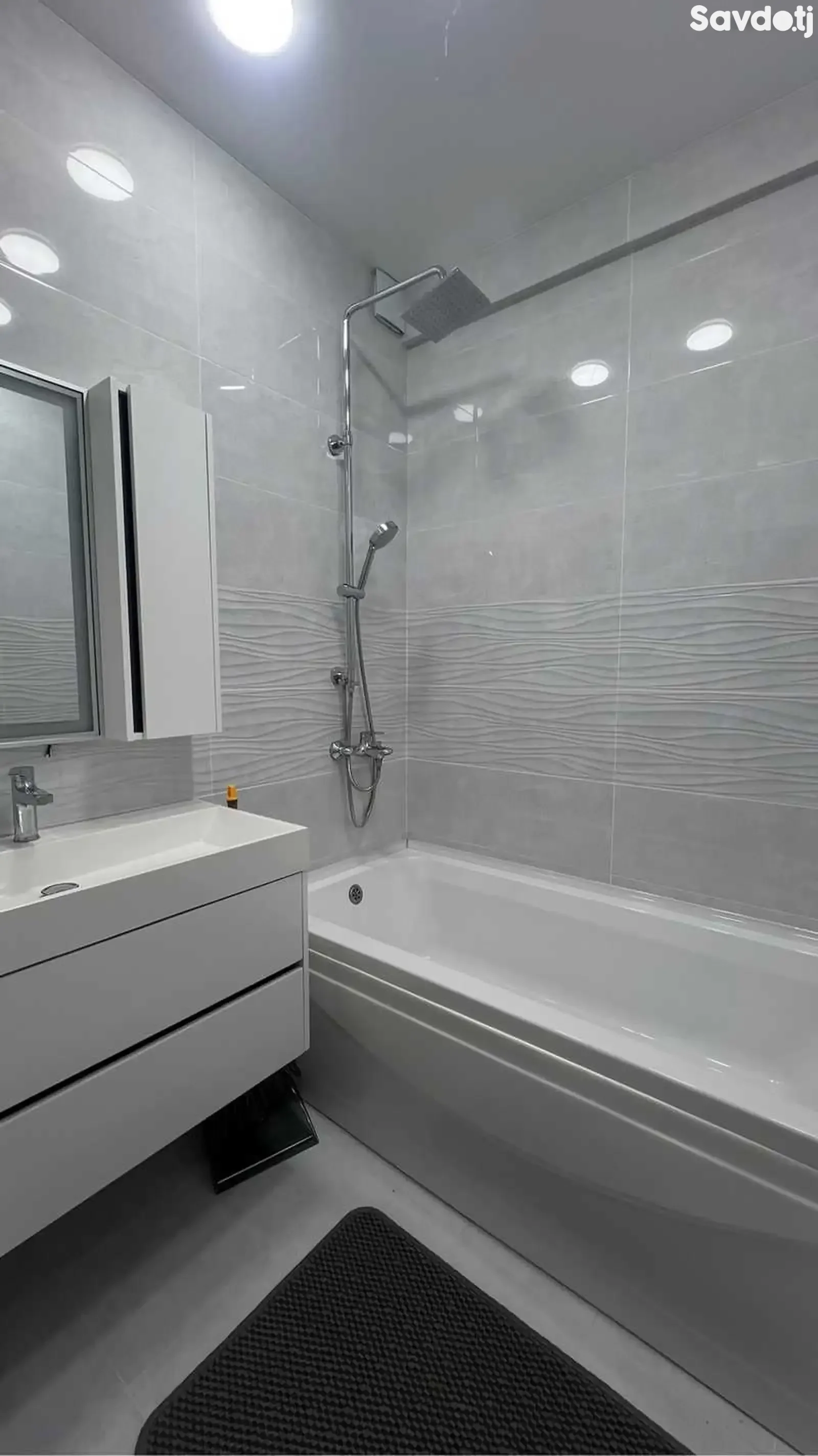 3-комн. квартира, 3 этаж, 107м², И Сомони, Гранд отель