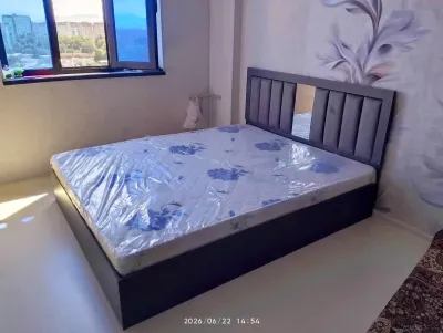 Кровать двуспальная