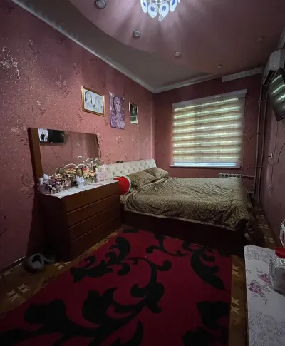 4-комн. квартира, 3 этаж, 90 м², Цирк, Профсоюз