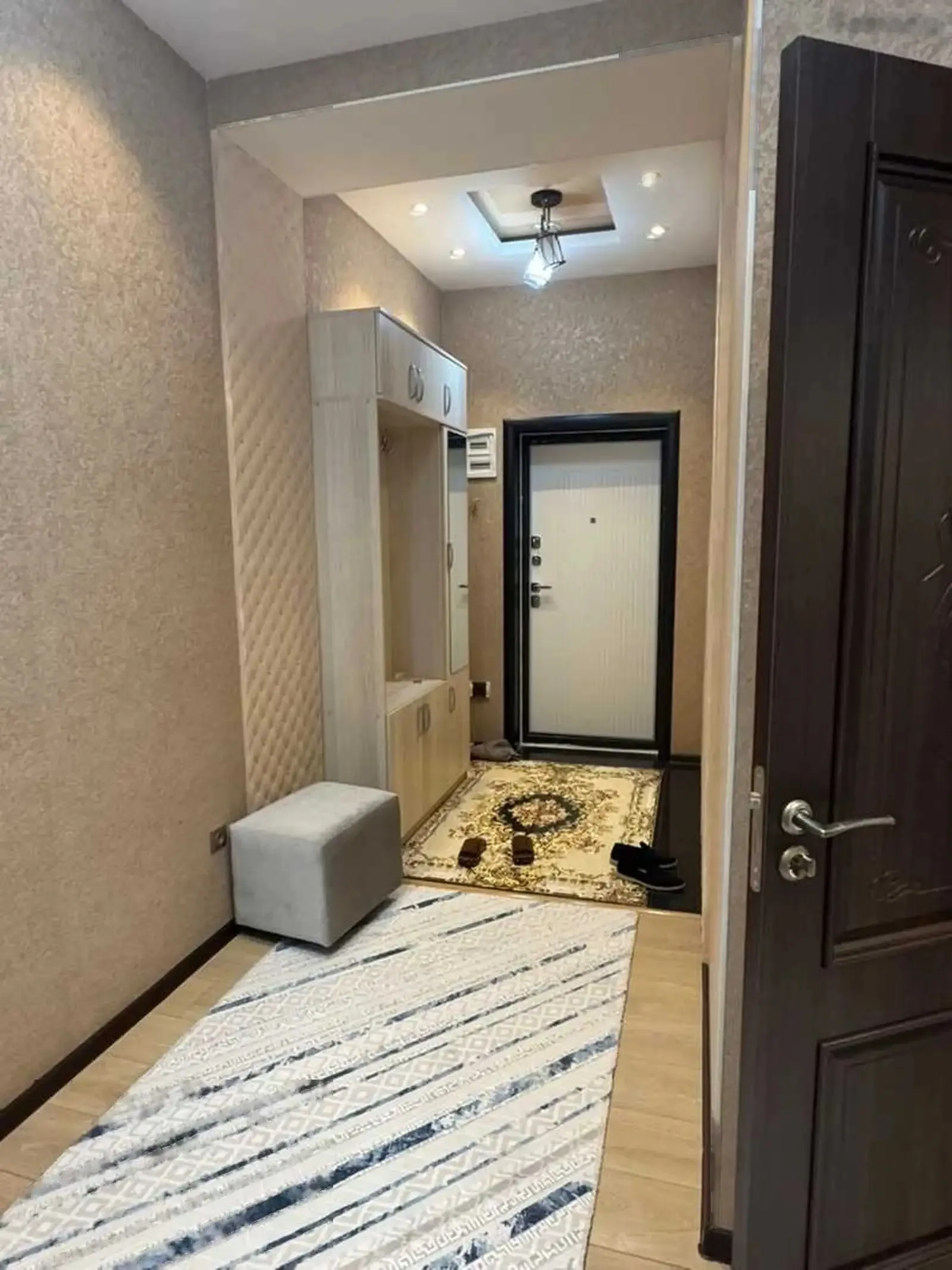 2-комн. квартира, 3 этаж, 70м², 82 микр кч Шохтемур 57 3 этаж
