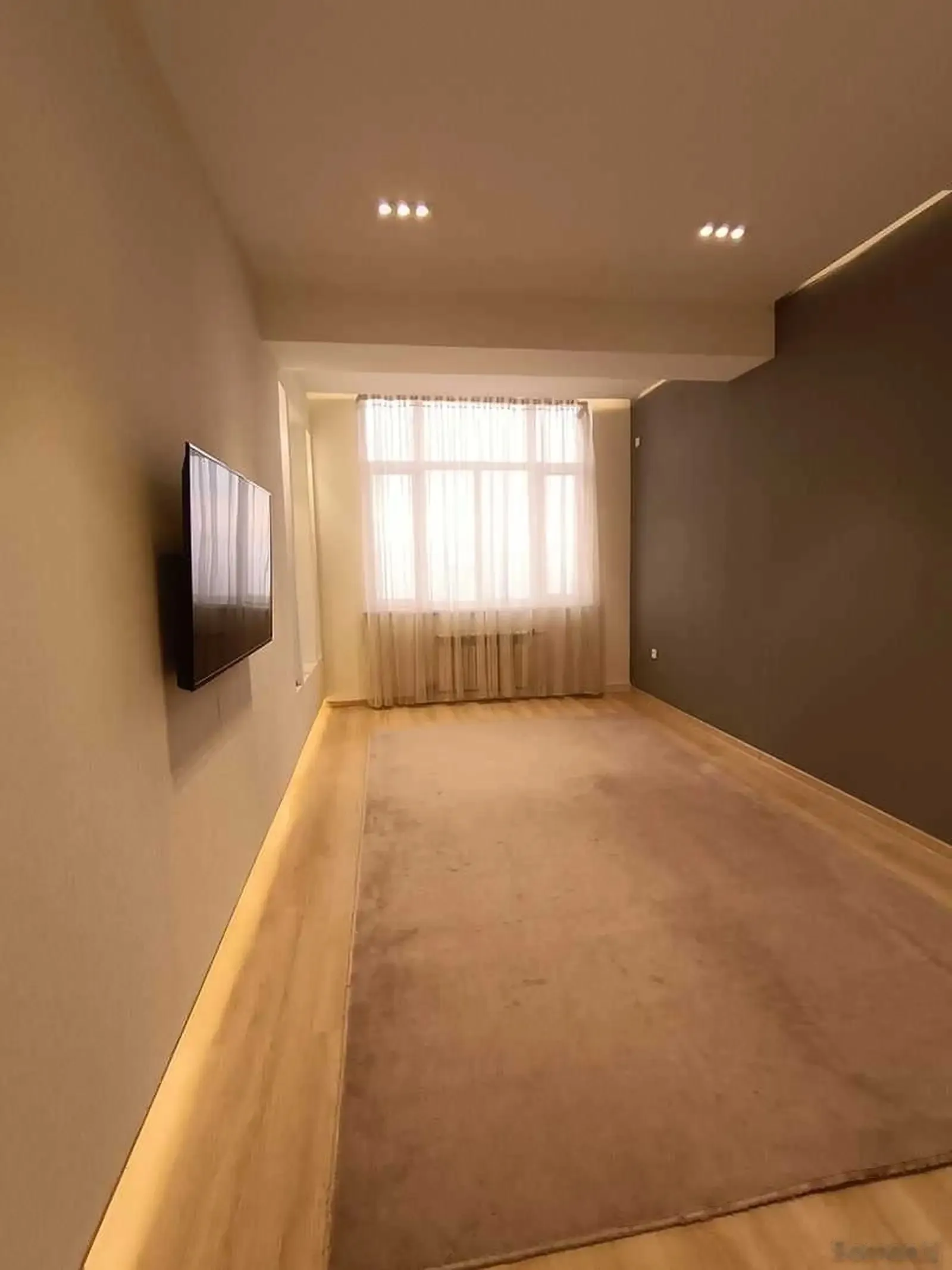 2-комн. квартира, 13 этаж, 60м², 82мкр
