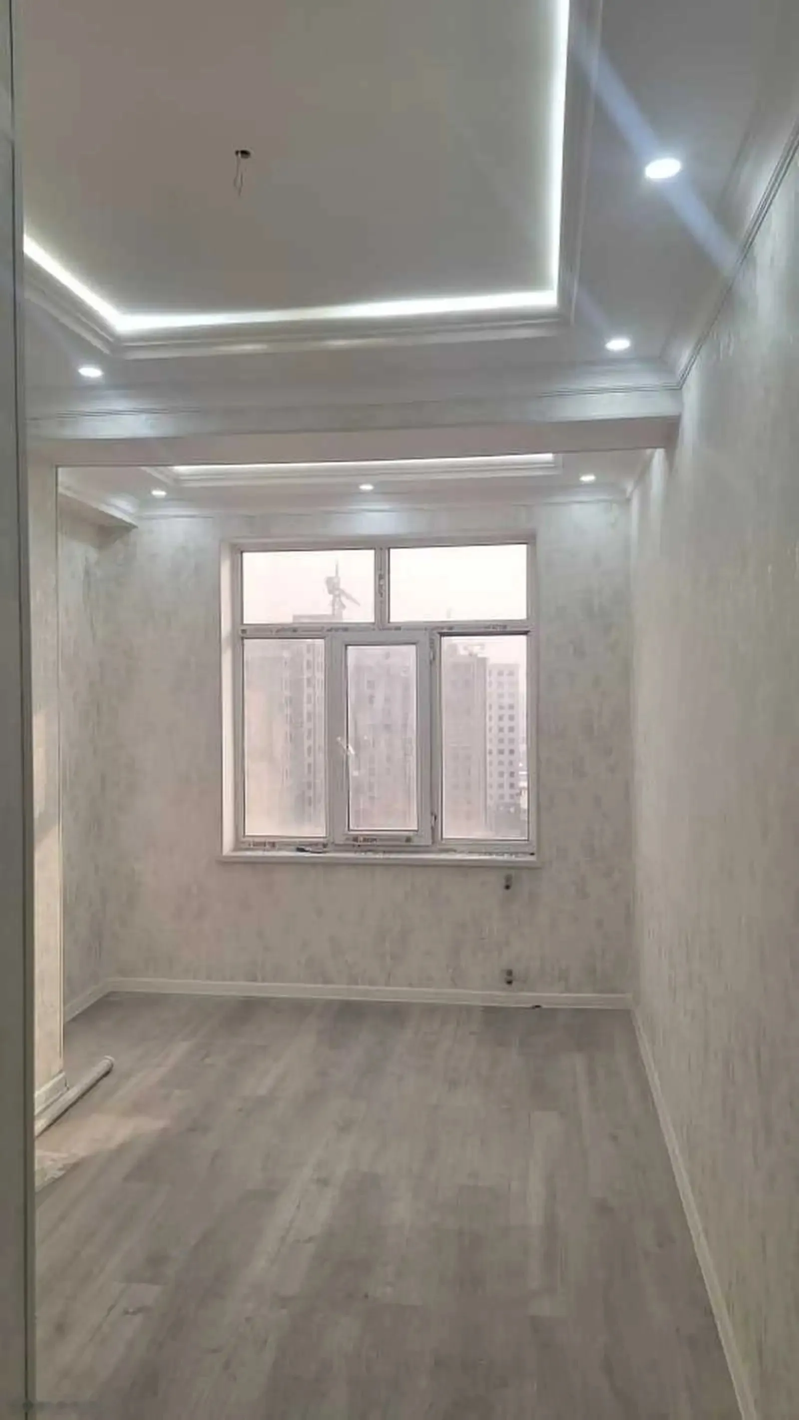 3-комн. квартира, 12 этаж, 81м², Молодёжный театр