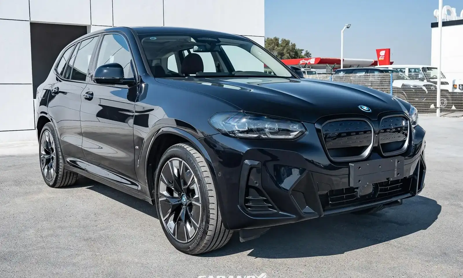 BMW iX,
