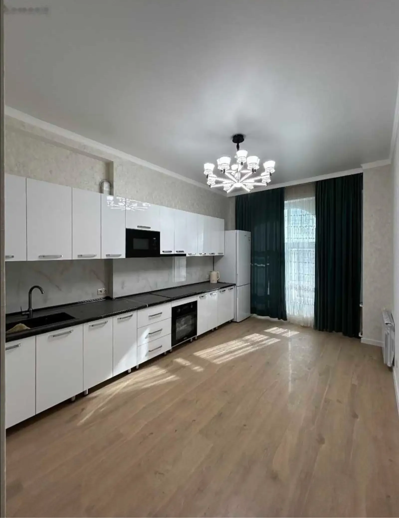2-комн. квартира, 16 этаж, 100м², Хилтон, Шохмансур