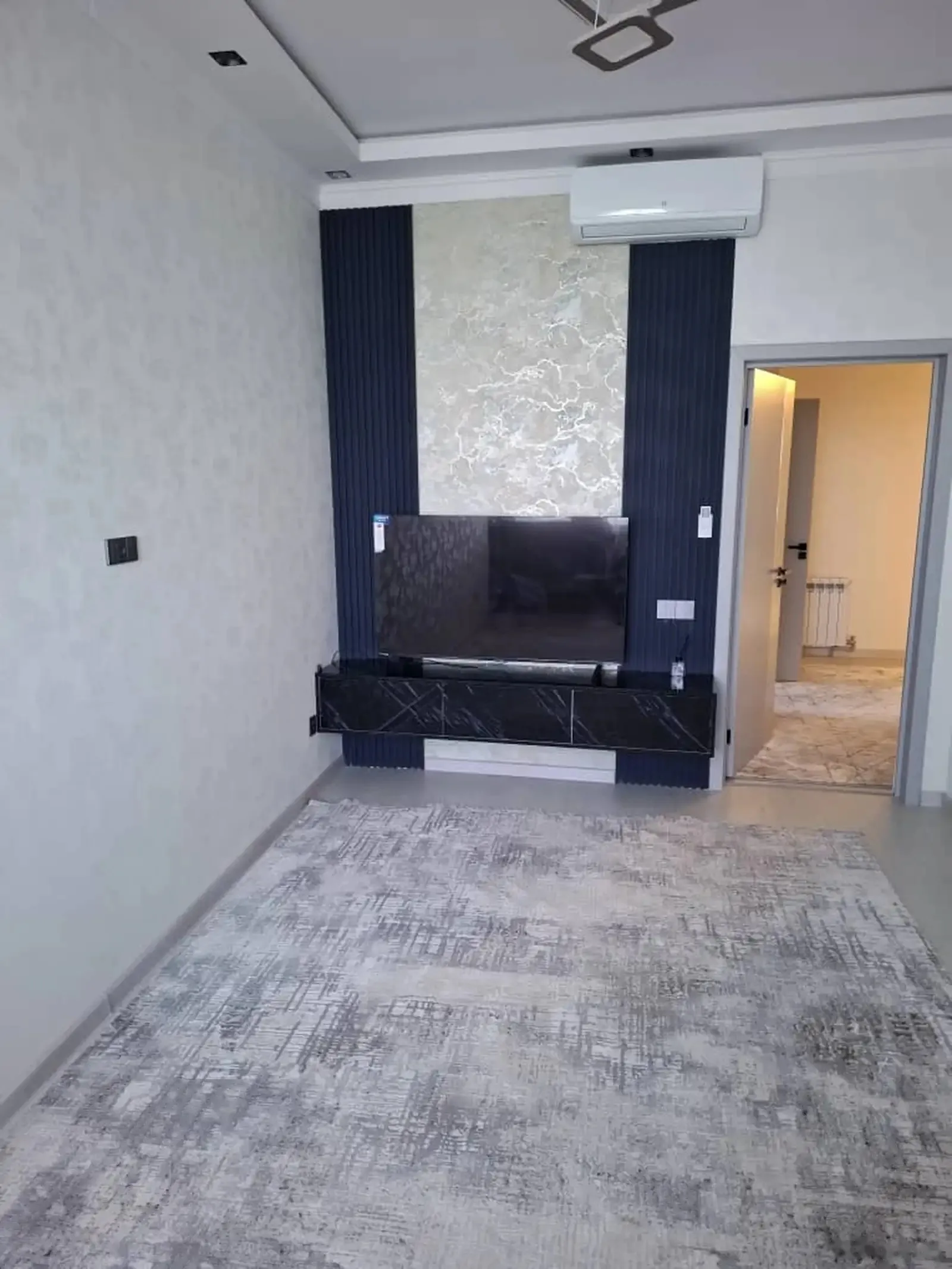2-комн. квартира, 12 этаж, 70м², Светофор Аэропорт