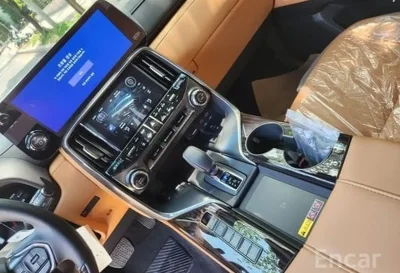 Lexus LX series, 2025